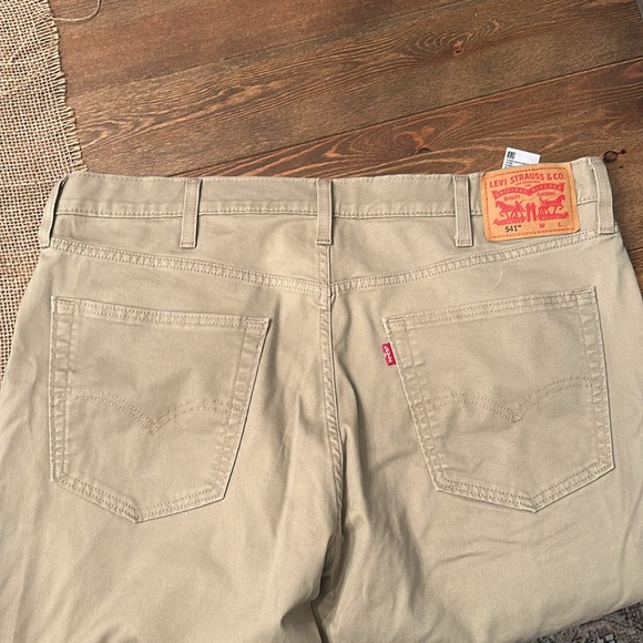 Mens Levi Strauss khakis - Picture 5 of 7